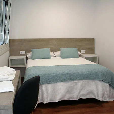 Ponte Febres ゲストハウス トゥイ